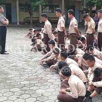 halangi-murid-bolos-guru-bk-nyaris-dikeroyok