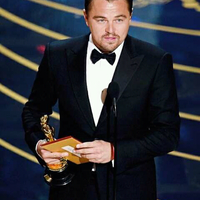 leonardo-dicaprio-menang-piala-oscar-netizen-menyambutnya-dengan-meme