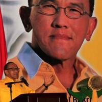 bola-panas--golkar-di-tangan-pemerintah-dan-ical