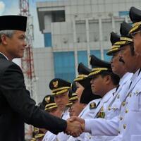 pengalaman-ganjar-pranowo-di-medsos-urus-pungli-hingga-listrik-mati