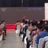 presiden-resmikan-pusat-logistik-berikat