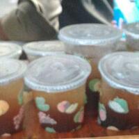gila-pedagang-es-teh-di-monas-pakai-air-limbah-buat-minuman