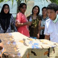 suami-disamurai-adik-istrinya-yang-cantik-ucapkan-janji-di-depan-jenazah