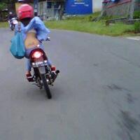 ada-yang-tahu-merk-lampu-belakang-motor-ini-nggak-soalnya-terang-banget