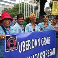 taksi-indonesia-harusnya-ikuti-uber-dan-grabcar-agar-bisa-bersaing