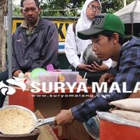 dulu-jadi-bintang-dan-dipuja-kini-personel-grup-klantink-jualan-kerak-telur-di-pingg