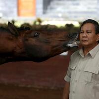 prabowo-pemimpin-itu-biasanya-ganteng