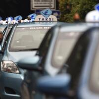 cerita-warga-memburu-blue-bird-gratis