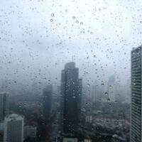 jelang-akhir-pekan-jabodetabek-berpotensi-hujan-hingga-malam