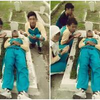 alay-ababil-berulah-lagi-kali-ini-berfoto-foto-sambil-tiduran-diatas-makam