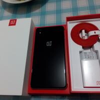 official-lounge-oneplus-x-equisite-design---built-from-fire-backed