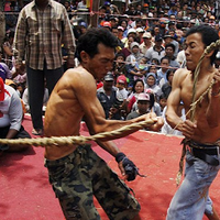 5-tradisi-unik-mendatangkan-hujan-di-indonesia