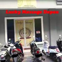 luckys-massage-amp-lounge---pik-elang-laut