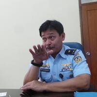 penerjun-payung-tewas-di-halim-menghantam-perumahan-tni-au