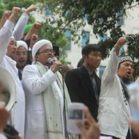 ketua-fpi-dituding-menghina-negara