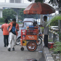 tanggapan-agan-tentang-pedagang-kaki-lima