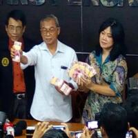 terungkap-dua-gepok-uang-polisi-untuk-siyono-rp100-juta