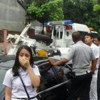 mobil-bmw-ortu-yg-dipakainya-diderek-petugas-cewek-sma-ini-menangis-histeris