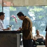 10-jam-berlalu-kpk-belum-selesai-periksa-ahok