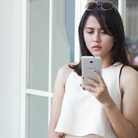 5-kebiasaanmu-membalas-pesan-ini-sering-bikin-cowok-bete