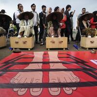 presiden-diminta-merespons-aksi-perempuan-menyemen-kaki