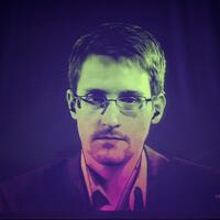 waspada-edward-snowden-prediksi-akan-ada-peretasan-iphone-massal-tahun-ini
