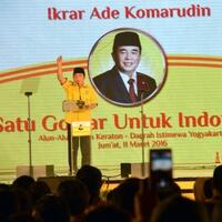 ade-komarudin-minta-restu-habibie-maju-caketum-golkar