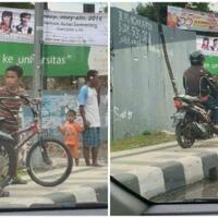ihwal-aksi-bocah-semarang-mengadang-motor-di-trotoar