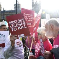 ketika-orang-boleh-memilih-waktu-matinya-sendiri