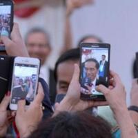 kala-900-orang-ingin-selfie-bersama-presiden-jokowi