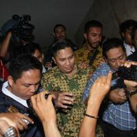 putra-mantan-wakil-presiden-dipecat-dari-dpr