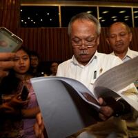 kpk-periksa-menteri-basuki-terkait-suap-anggota-dpr