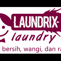 staff-laundry-kiloan-jakarta-timur-bagian-setrika-uap