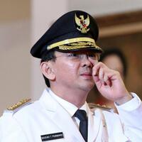 di-balik-ayunan-stik-golf-ahok