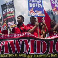 buruh-di-antara-tuntutan-upah-dan-mea