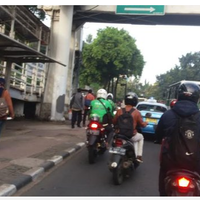 motor-dilarang-melintas-di-sudirman-tapi-masih-saja-lalu-lalang