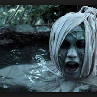 heboh-pocong-minta-minum