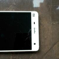 official-lounge-xiaomi-mi4--crafted-to-perfection