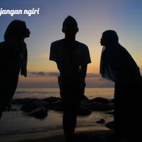 agar-agan2-di-gandrungi-wanita