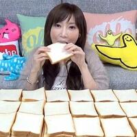 anjayyywanita-cantik-asal-jepang-ini-habiskan-38-kg-roti-sekaligus