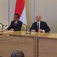 bertemu-jokowi-putin-soekarno-teman-sejati-negara-kami