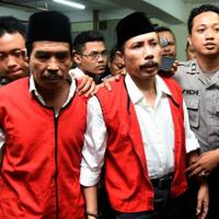 tuntutan-seumur-hidup-untuk-pembunuh-salim-kancil