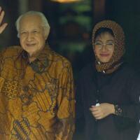 pan-pertimbangkan-pemberian-gelar-pahlawan-untuk-soeharto