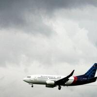 izin-rute-penerbangan-lima-maskapai-dicabut