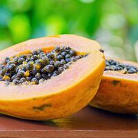 7-hal-yang-terjadi-pada-tubuh-saat-tak-sengaja-telan-biji-pepaya
