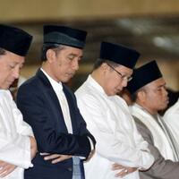 hari-pertama-puasa-jokowi-salat-tarawih-di-masjid-istiqlal