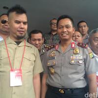 ahmad-dhani-bertemu-kapolda-metro-dapat-penjelasan-dan-salam-komando