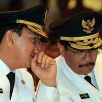 ahok-spanduk-ahok-djarot-menganggu