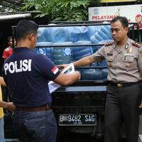 polisi-ungkap-pemalsuan-air-mineral-di-depok-yang-berasal-dari-sunga