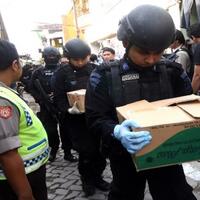 densus-cokok-lagi-terduga-teroris-di-surabaya